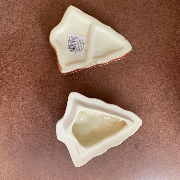 International Bazaar porcelain holiday tree shaped box - Picture 4 of 11